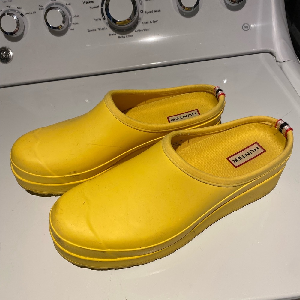 Hunter Yellow Waterproof Clogs Mules - Picture 2 of 5